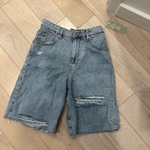NWT: H&M Women's Blue Denim High-waist ripped bermuda shorts